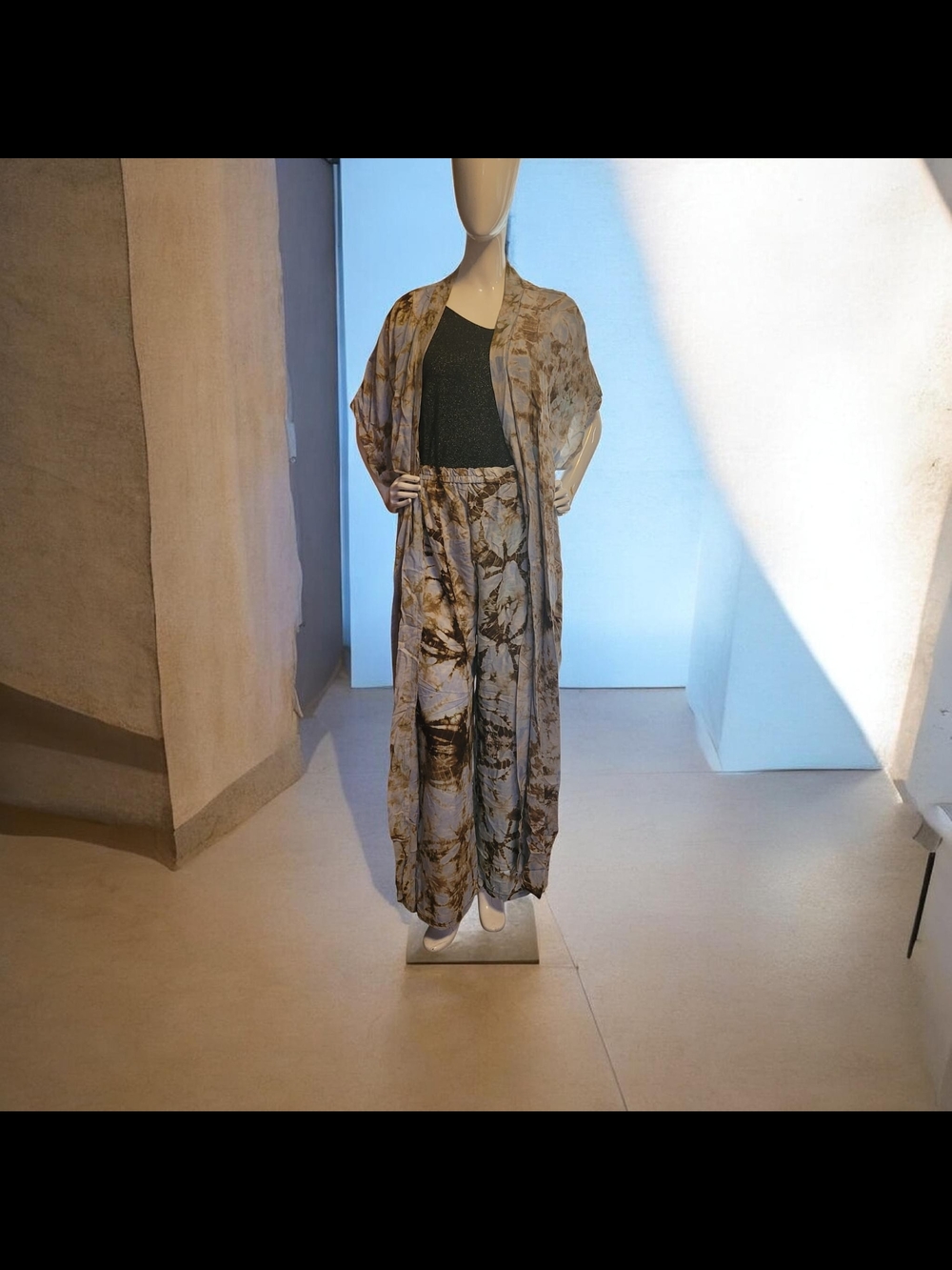 Two-Piece Floral Print Kimono & Wide-Leg Set in Taupe